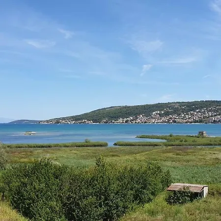 Lägenhet Bridge And Beach