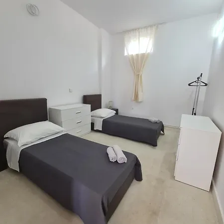 Bridge And Beach تروغير