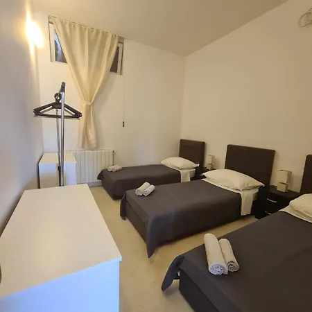 Bridge And Beach شقة تروغير