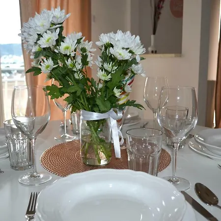 Bridge And Beach شقة تروغير