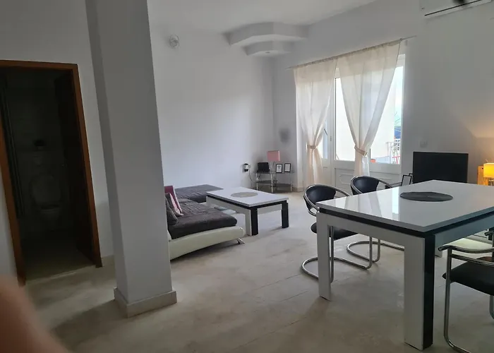 Bridge And Beach Apartman Trogir