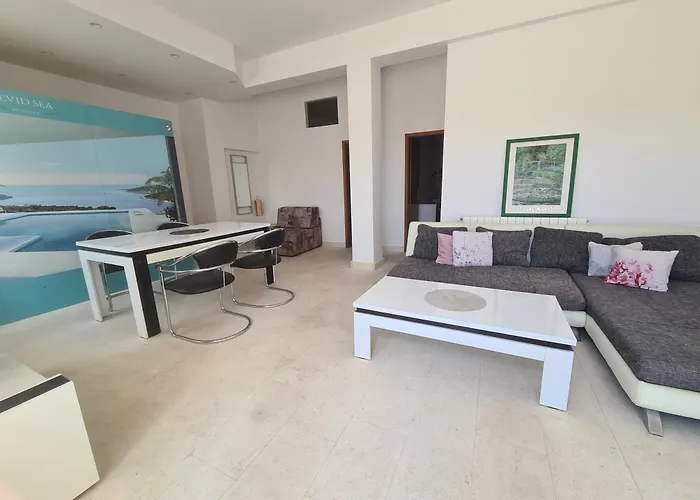 Apartman Bridge And Beach *